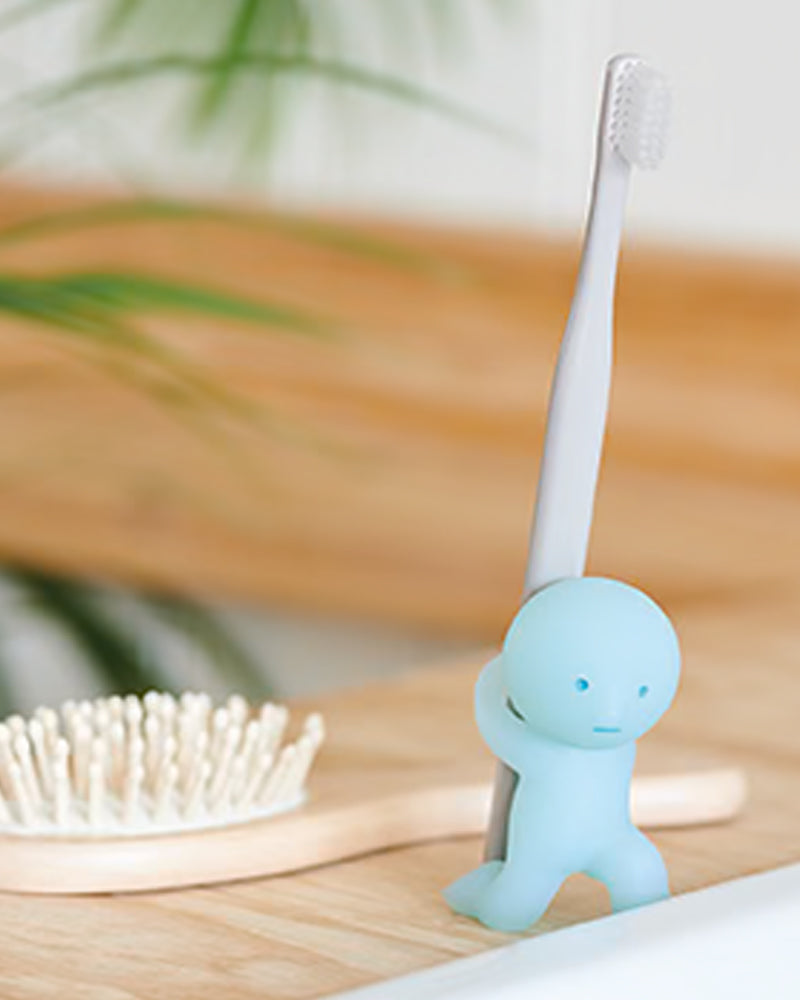 Smiski® Toothbrush Stand: Carrying