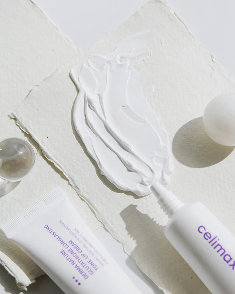 Brighten Skin with celimax Derma Nature Glutathione Longlasting Tone-up Cream Brighten Skin with celimax Derma Nature Glutathione Longlasting Tone-up Cream
