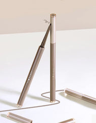 Eyeliner gel fin JUDYDOLL précisément représenté