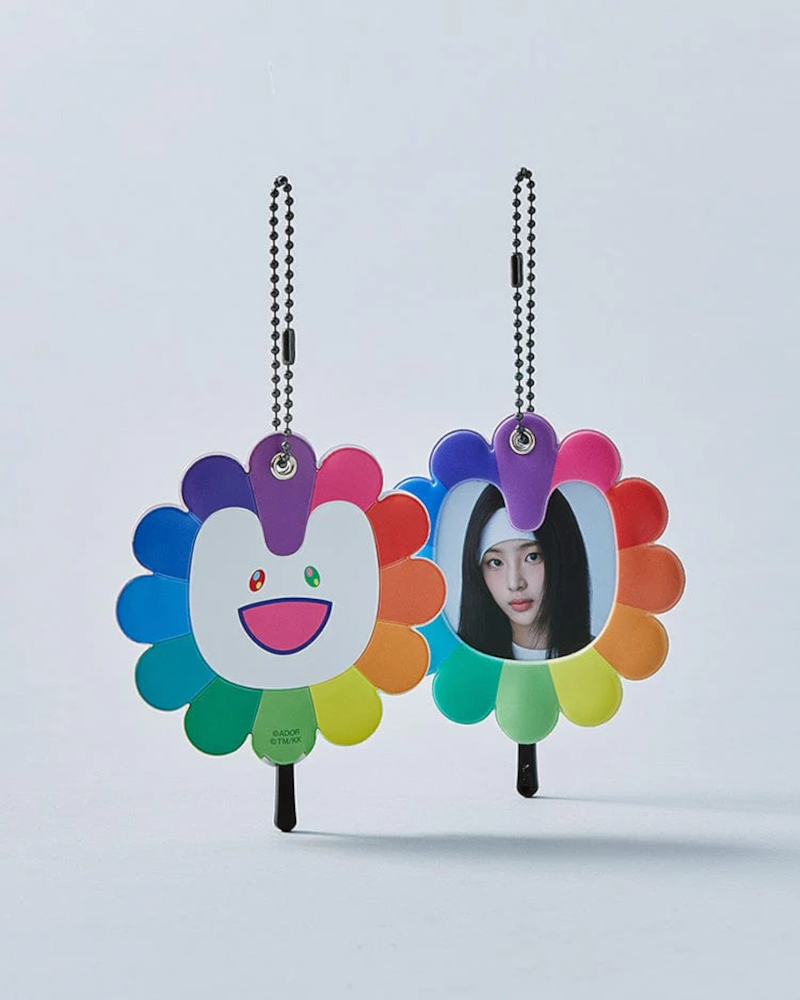 NewJeans x MURAKAMI FAN KEYRING