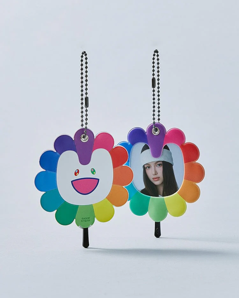 NewJeans x MURAKAMI FAN KEYRING