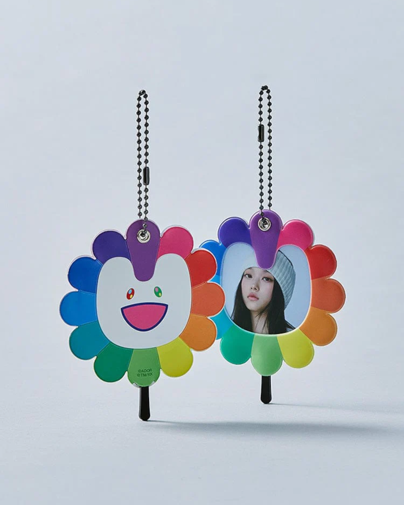 NewJeans x MURAKAMI FAN KEYRING