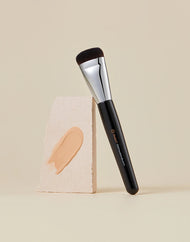 Studio 17 Glide Foundation Brush 411