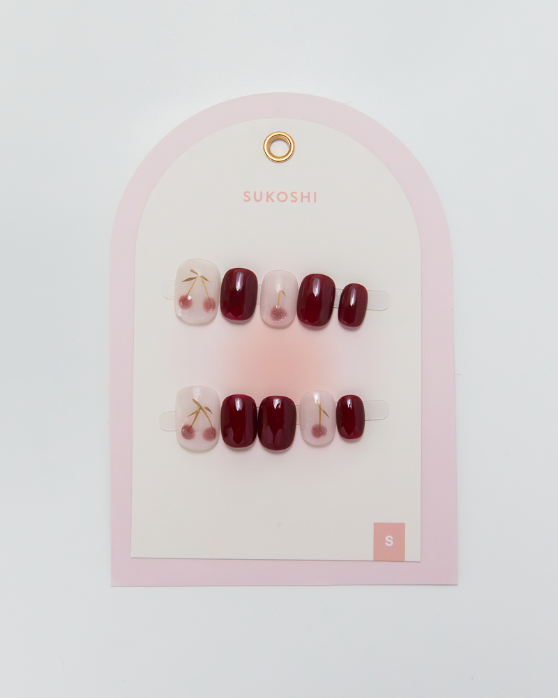 SUKOSHI Handmade Press-On Nails Cherry Cola