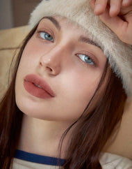 AOU Floofy Matte Balm