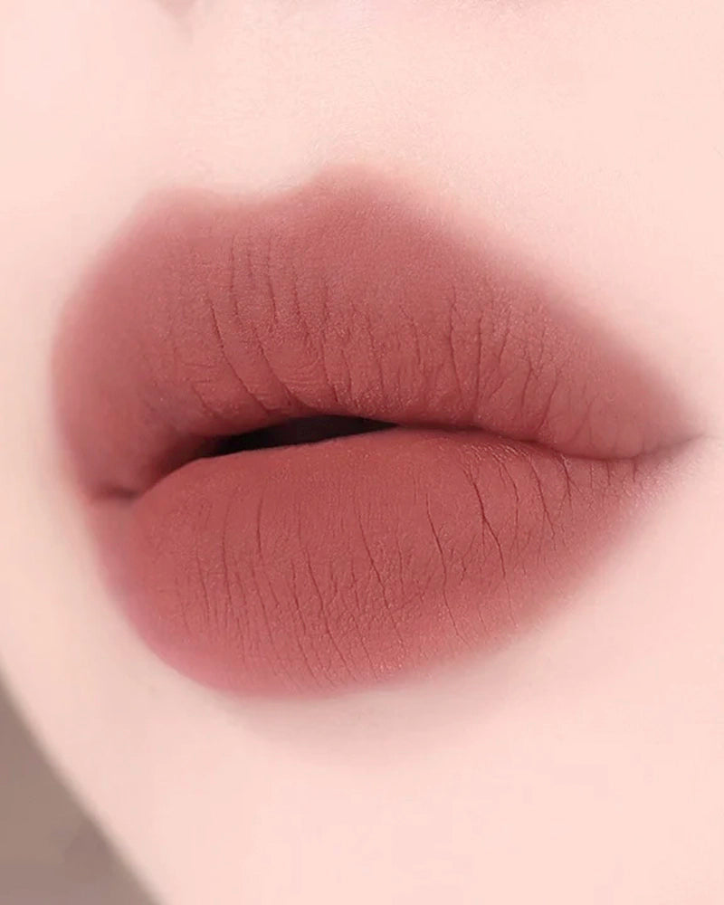 AOU Floofy Matte Balm