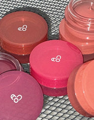 AOU Floofy Matte Balm