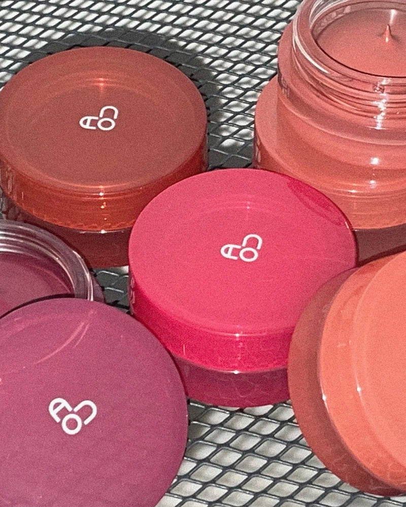 AOU Floofy Matte Balm