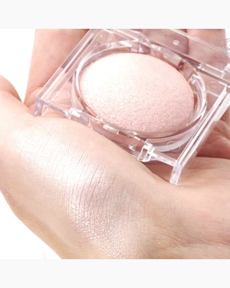 CANMAKE Moon Glow Highlighter
