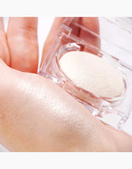 CANMAKE Moon Glow Highlighter