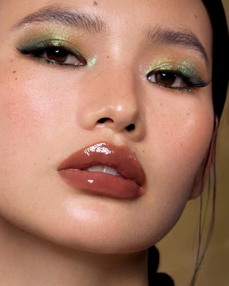 GIRLCULT Hallucination Eyeshadow Palette: Bencaogangmu