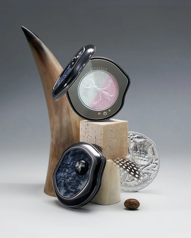 GIRLCULT Emotion Highlighter: Miao Witch