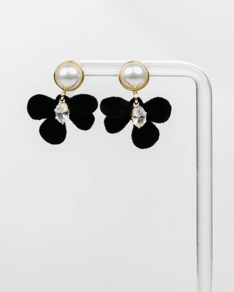 NYU NYU Bow Pearl Spark Earrings