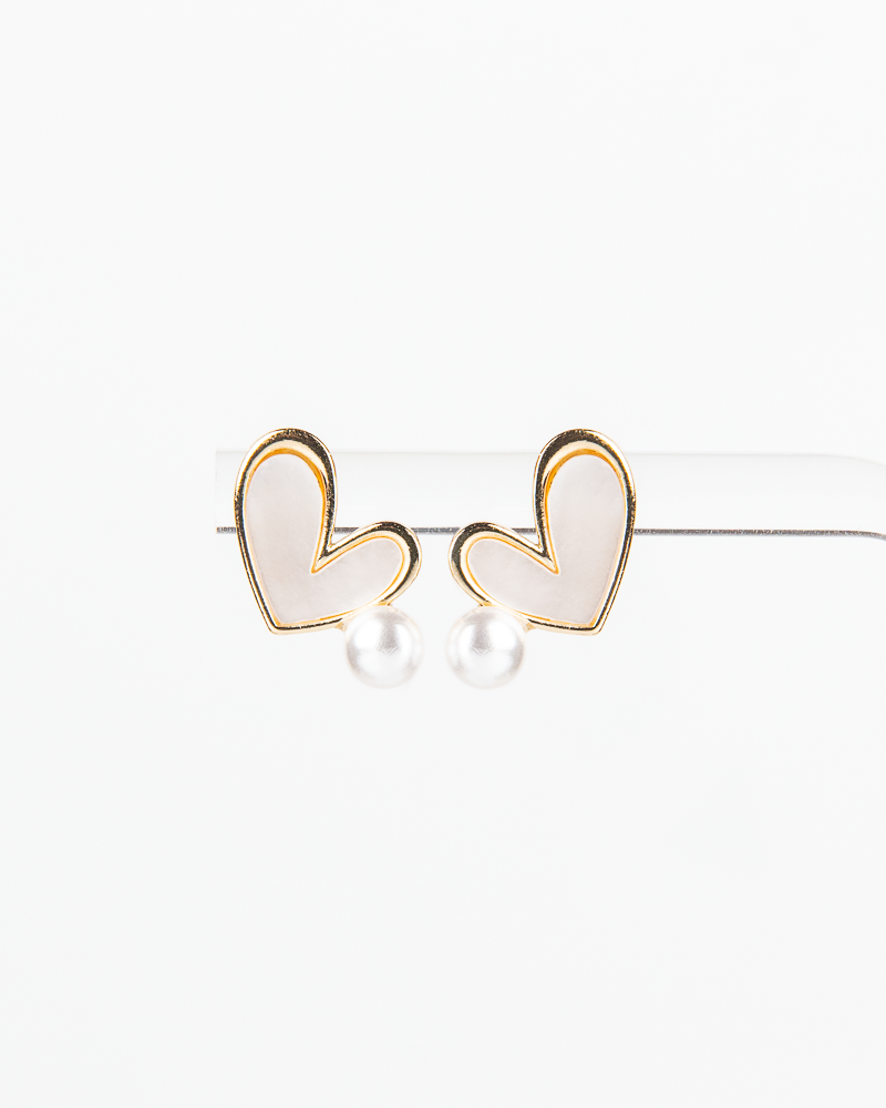 Boucles d'oreilles en forme de cœur avec perles de l'université de New York