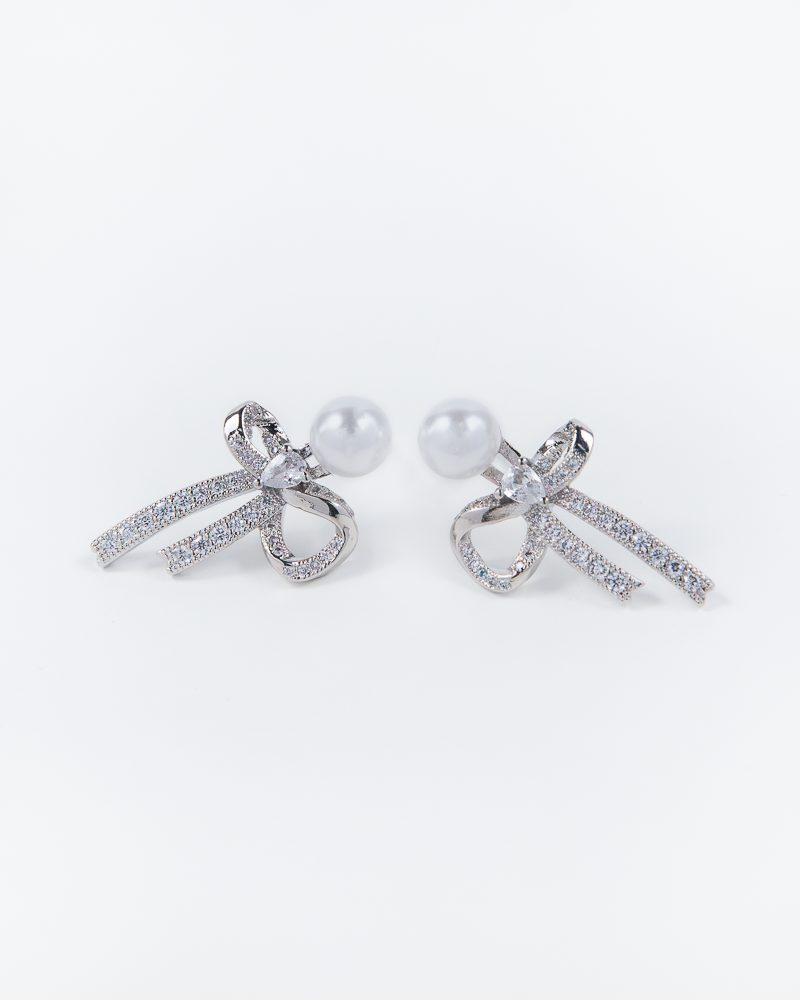 Boucles d'oreilles pendantes en forme de nœud en perles de NYU