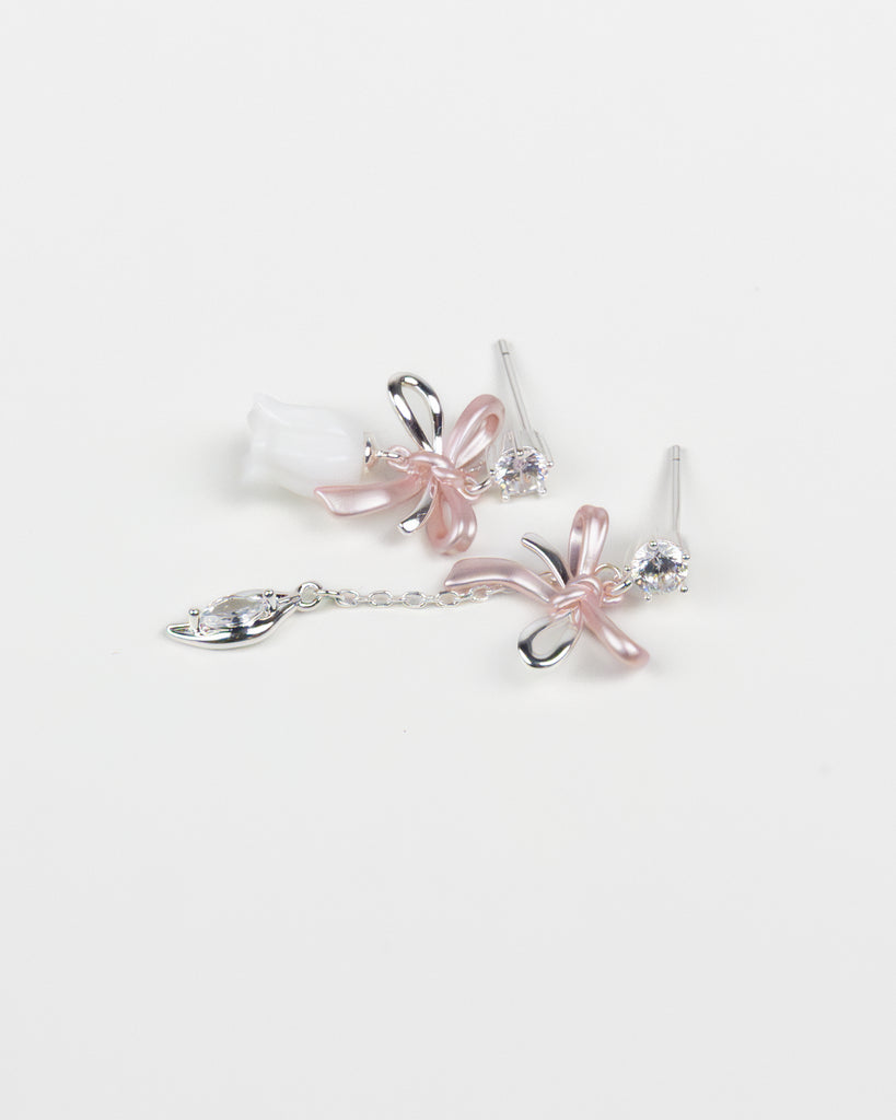 SUKOSHI Lily & Lace Asymmetric Bow Drop Earrings