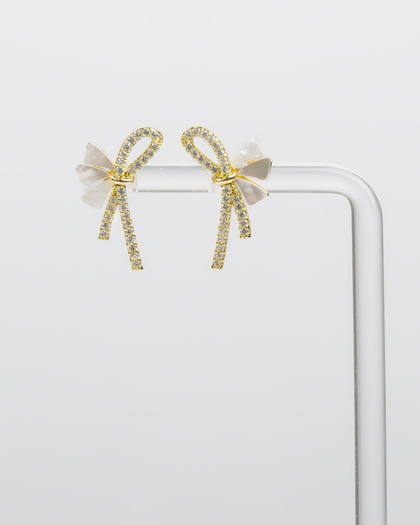 SUKOSHI Porcelain Bow Ribbon Studs