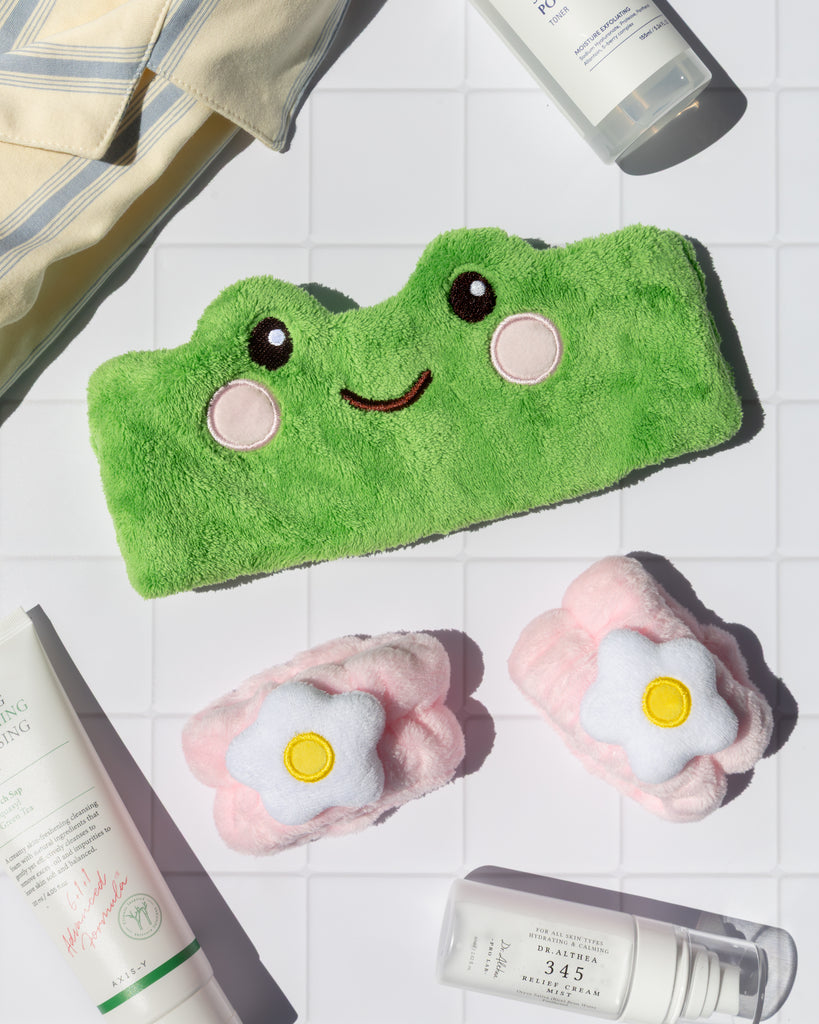 SUKOSHI Froggy Face Wash Headband and Wristbands Set