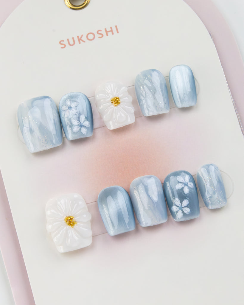 SUKOSHI Handmade Press-On Nails Denim Blossom