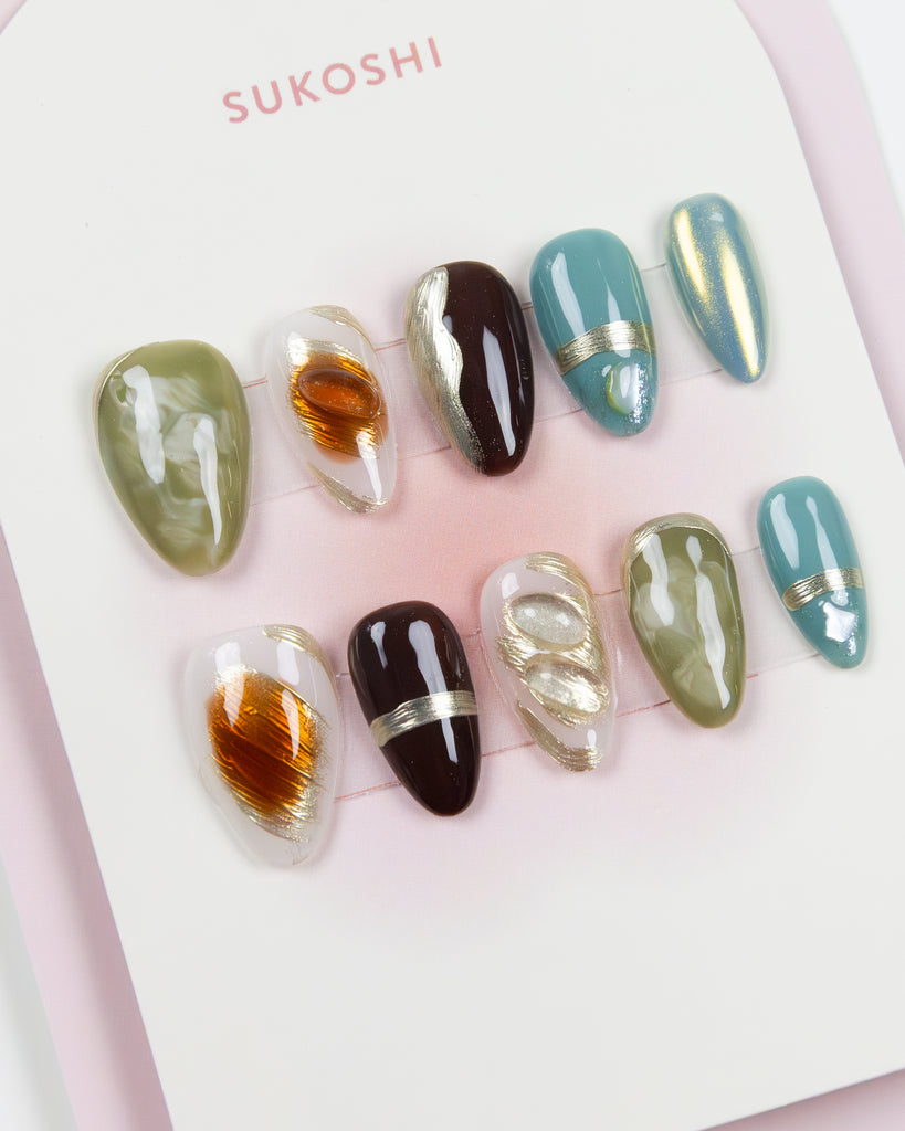 SUKOSHI Handmade Press-On Nails Beach Boardwalk