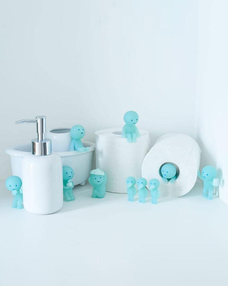 Boîte aveugle de la série de mini-figurines Smiski® pour le bain