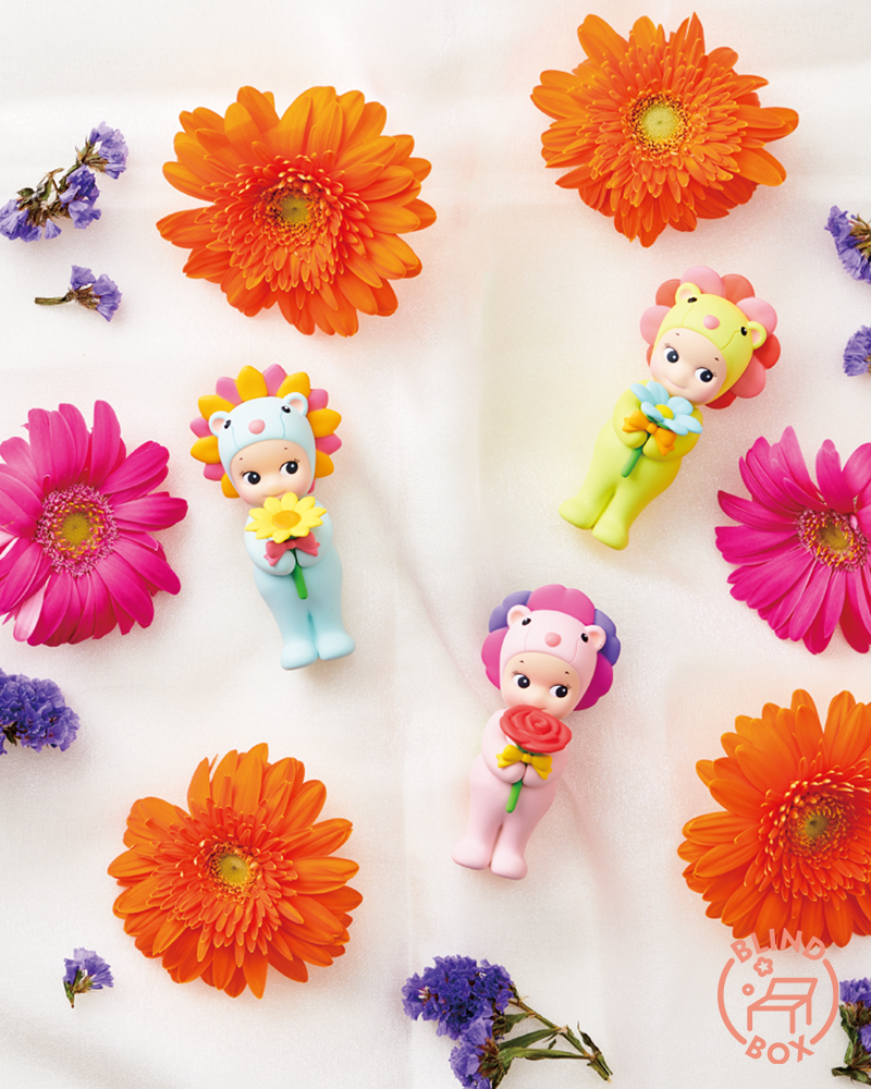 Coffret cadeau surprise en forme de fleur avec mini figurine Sonny Angel®