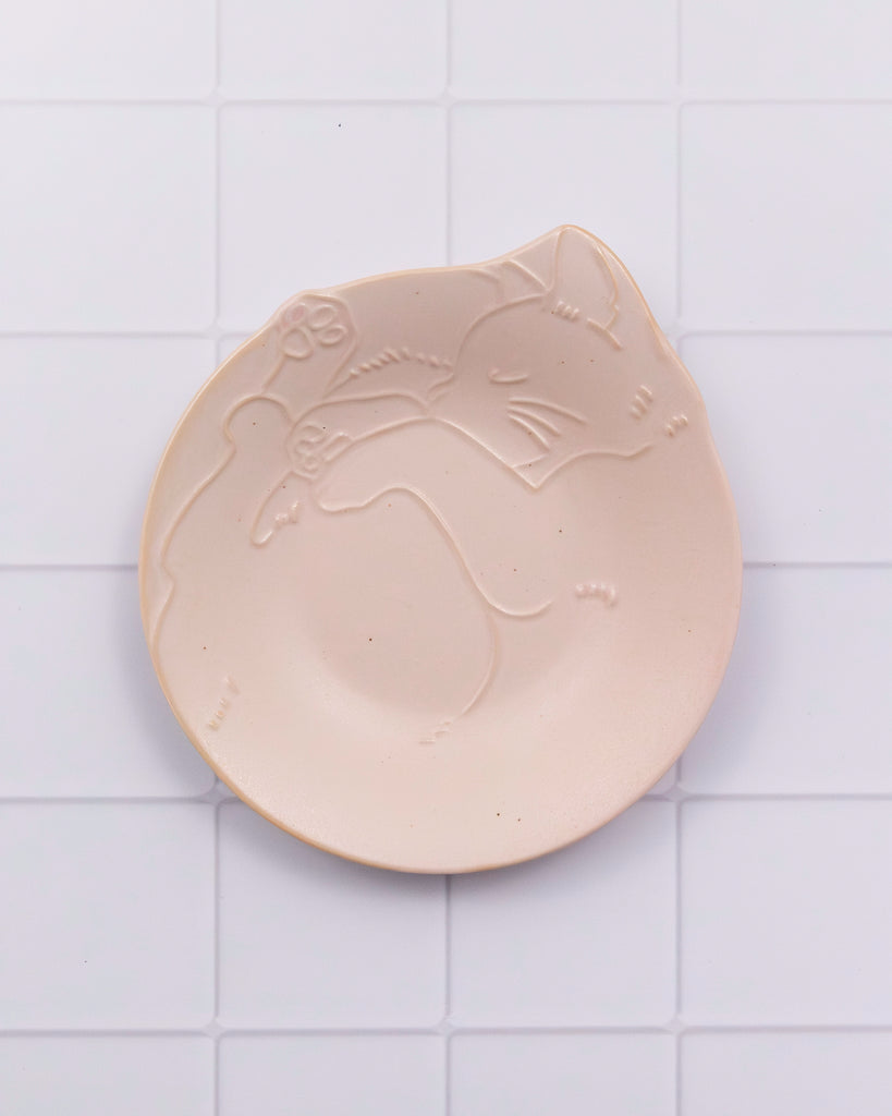 Petite assiette en porcelaine Yamagotouki Mino Ware, chat
