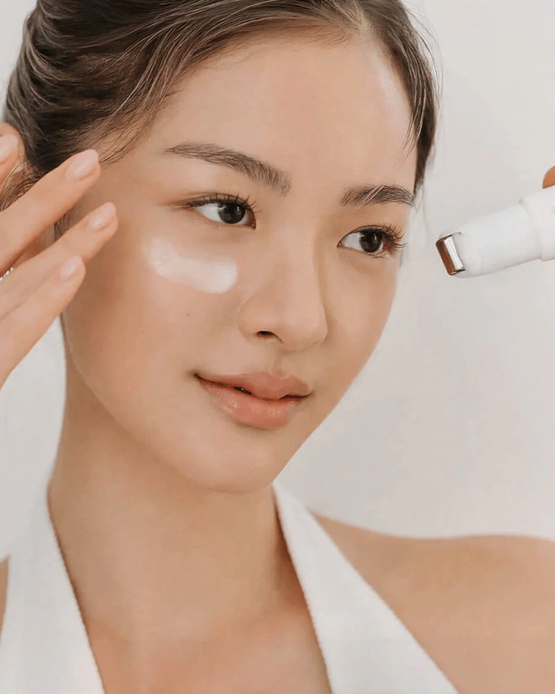 Dr. Althea Retinol Flat Iron Eye Roller