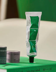 haruharu wonder Black Bamboo Nourishing Calming Hand & Nail Cream