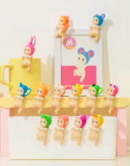 Mini figurine Sonny Angel® HIPPERS Série « Regard en arrière »