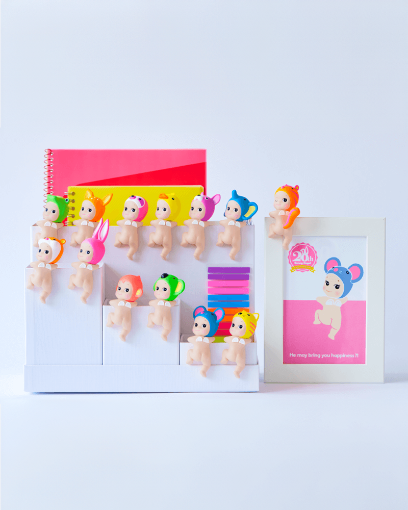 Mini figurine Sonny Angel® HIPPERS Série « Regard en arrière »