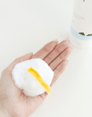 ROUND LAB 1025 Cleanser foamy bubby lather closeup