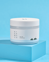 ROUND LAB 1025 Dokdo Pads tub on blue backdrop