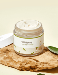 ROUND LAB Soybean Nourishing Cream open tub